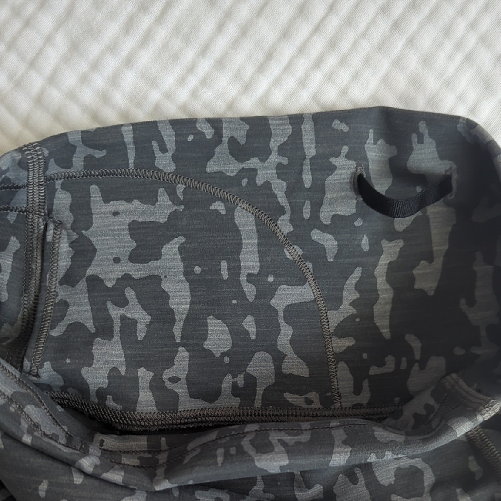 Lululemon Wunder Train High Rise Short 6" - Picture 3 of 5